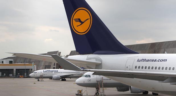 Lufthansa erstzt Zeitschriften im Flieger durch E-Paper