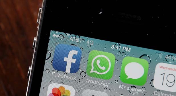 Blaue Häkchen: WhatsApp führt Gelesen-Funktion ein