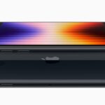 Apple -- Das iPhone SE der nächsten Generation ist ein leistungsstarkes neues iPhone im ikonischen Design, das mit dem A15 Bionic Chip und 5G ausgestattet ist.