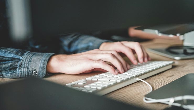 Zan Lazarevic auf Unsplash